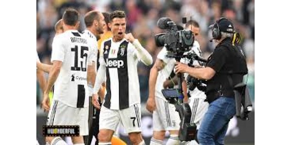 Juventus besiegt Brescia Calcio mit 2: 0